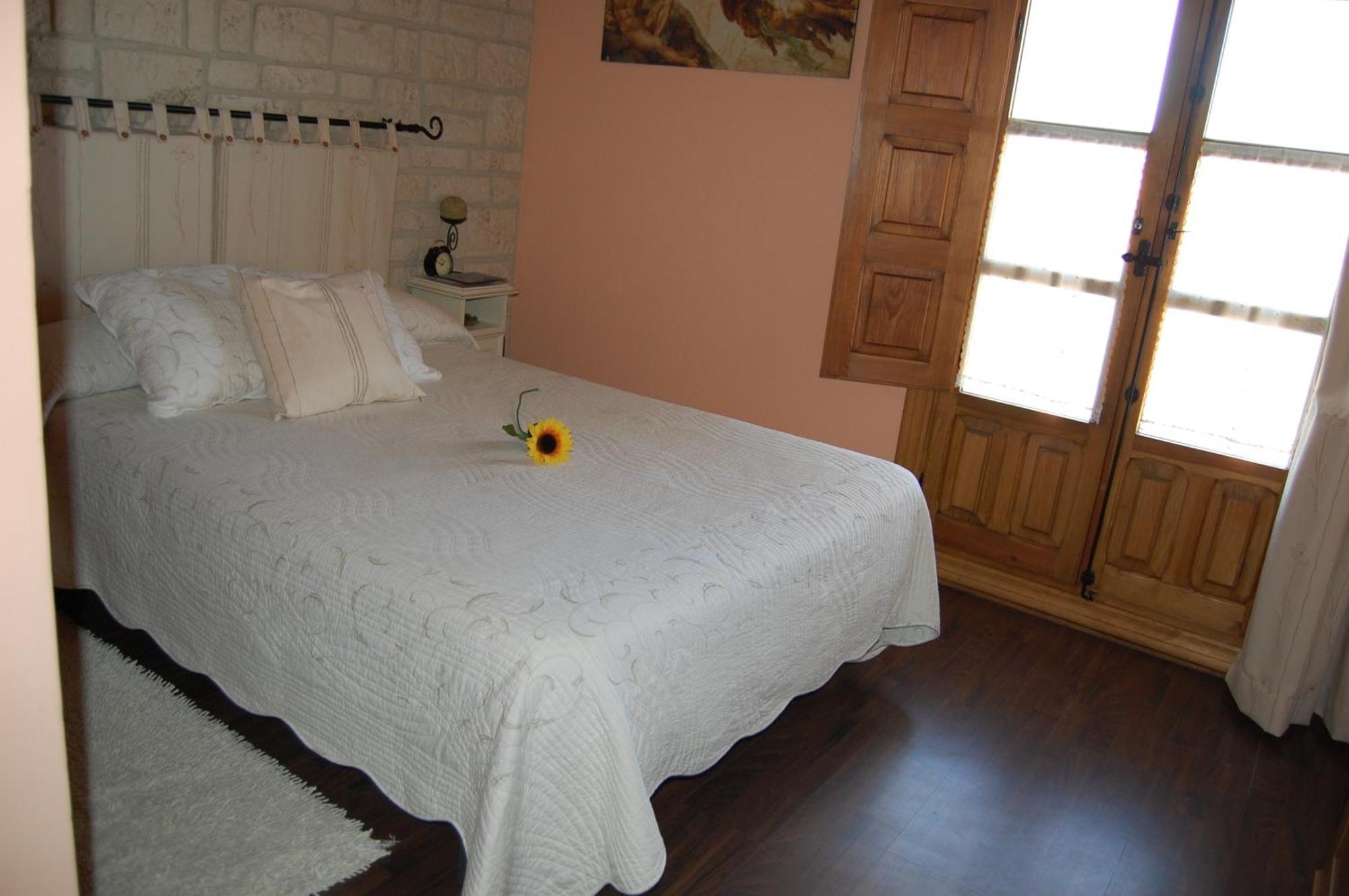 El Cauce Guest House San Medel Room photo